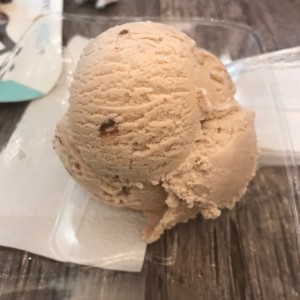 helado de brownie