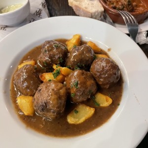 Albondigas