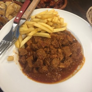 carne con tomate