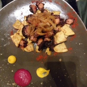 Platos Fuertes - Pulpo multicultural