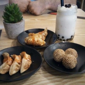 Entradas y Bubble tea de vainilla
