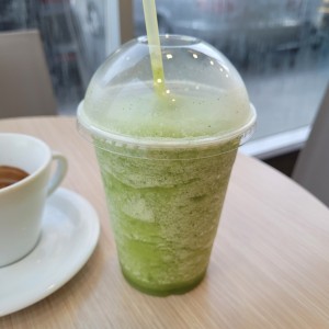 limonada con hierbabuena