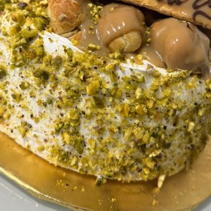 Pistacho cake