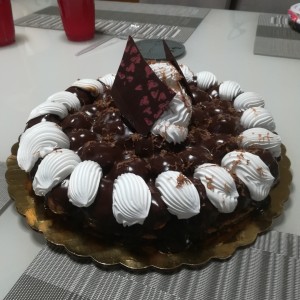 Dulce de profiterol