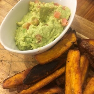 papas de camote con aguacate