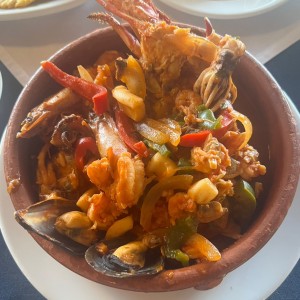 Cazuela de mariscos especial