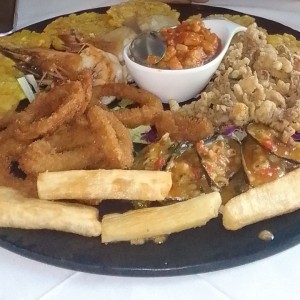 bandeja de mariscos 40 dolares