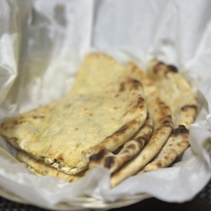 Pan/ Bread - Paneer Naan
