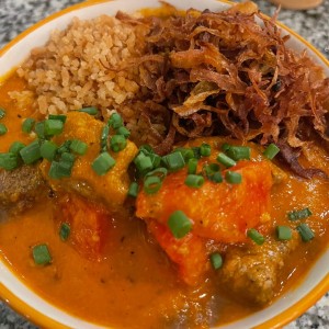 Guacho con carne de res