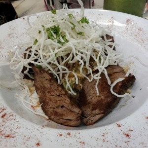 filete de res con arroz