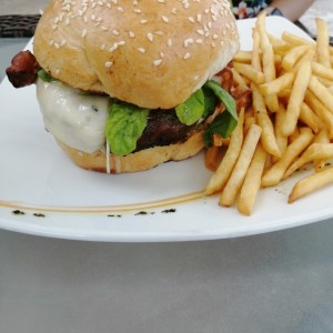 Hamburguesas Summit - La Mongola
