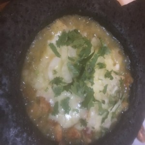queso fundido con chicharron