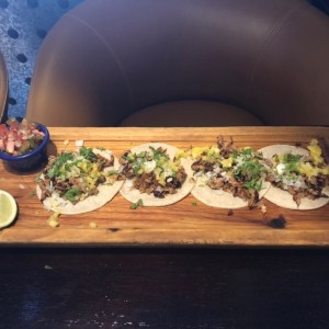 Tacos al pastor