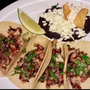 tacos de Pulpo! Delicioso