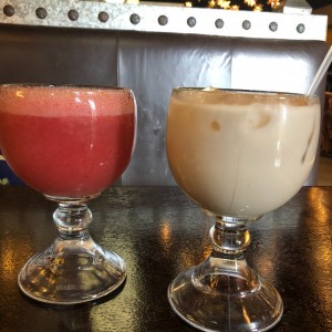 licuado de fresas y horchata