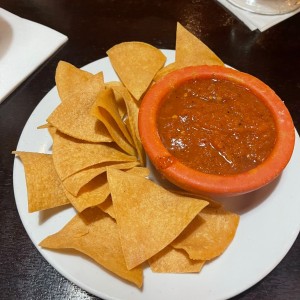 totopos connsalsa de la casa