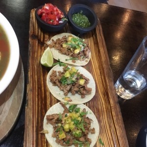 Tacos al pastor 