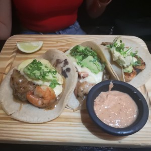 Tacos de langostinos.
