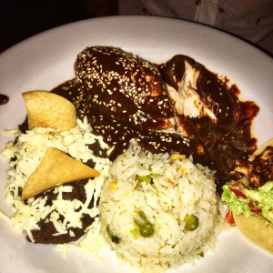 Pollo en Mole