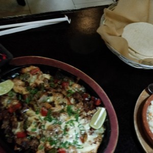 Alambre al Gratin