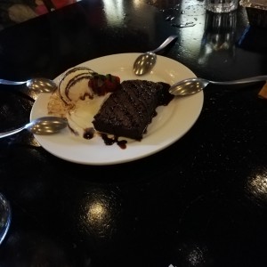 Brownie con helado
