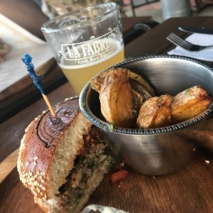 Hamburguesa La Fabrica