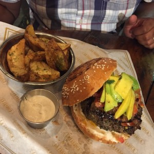 hamburguesa la fabrica
