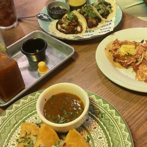 Los Antojables - Birria de Res