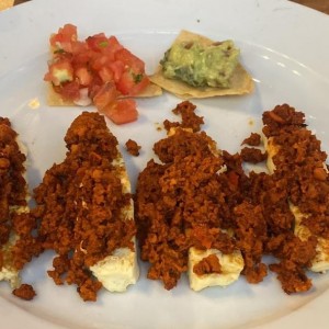 Queso con chorizo