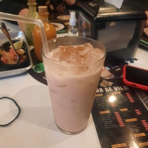 Agua de horchata de fresas