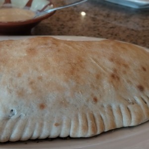 Calzone de pollo con Aceitunas