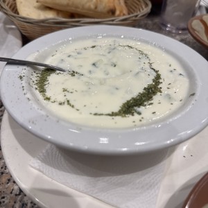 Entradas Libanesas - Yogur con Pepinos