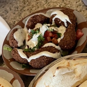 Entradas Libanesas - Falafel