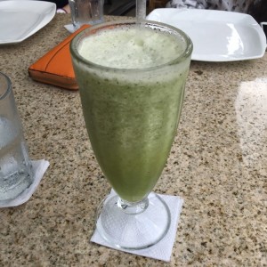 limonada con hierbabuena