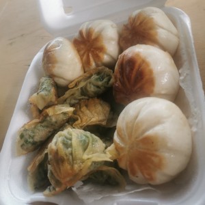 Dumplings de puerco y cebollina + hampao asado