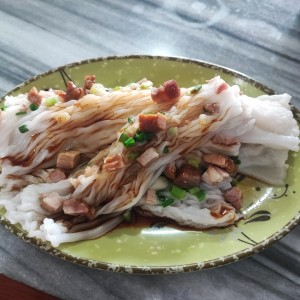 Chow fun de puerco