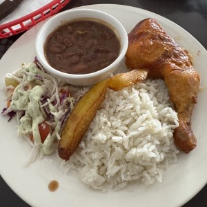 Pollo guisado menu
