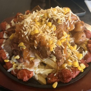 Salchipapa Aletosa