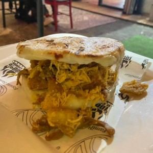 Arepa con todo