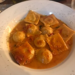 Ravioli de pollo