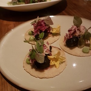 Tacos de pescado en tempura
