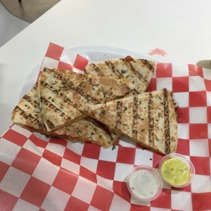 Quesadillas de pollo y queso