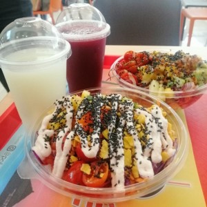bowl regular con base de arroz de sushi