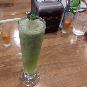 Frozen de limon con hierba buena ?