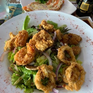 ensalada frutos del mar