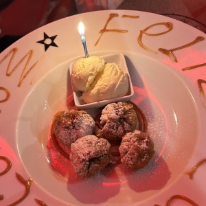 Wanton de Queso y Dulce de Leche