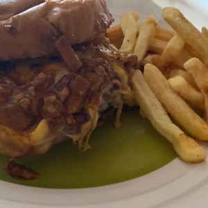 burger chole, tomada de un pedido para llevar