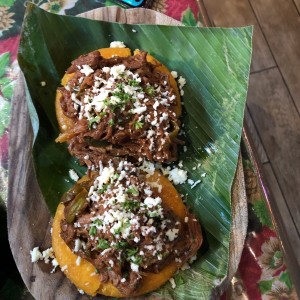 Tortullas con ropa vieja