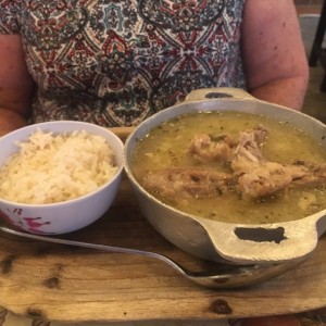 sancocho de gallina de patio