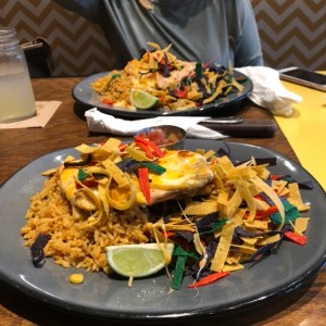 plato de promocion 2x1 filete de pollo con arroz